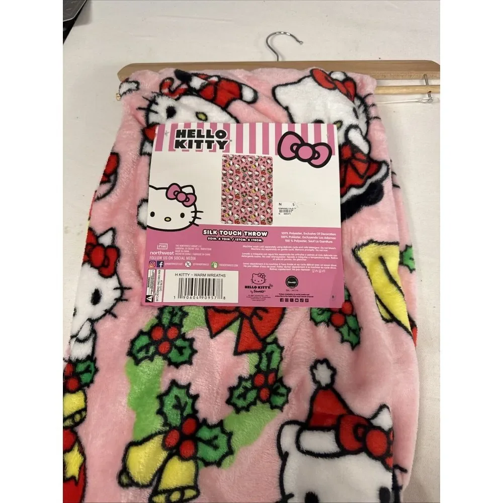 Hello Kitty Silk Touch Warm Wreath Christmas Throw Blanket - 50